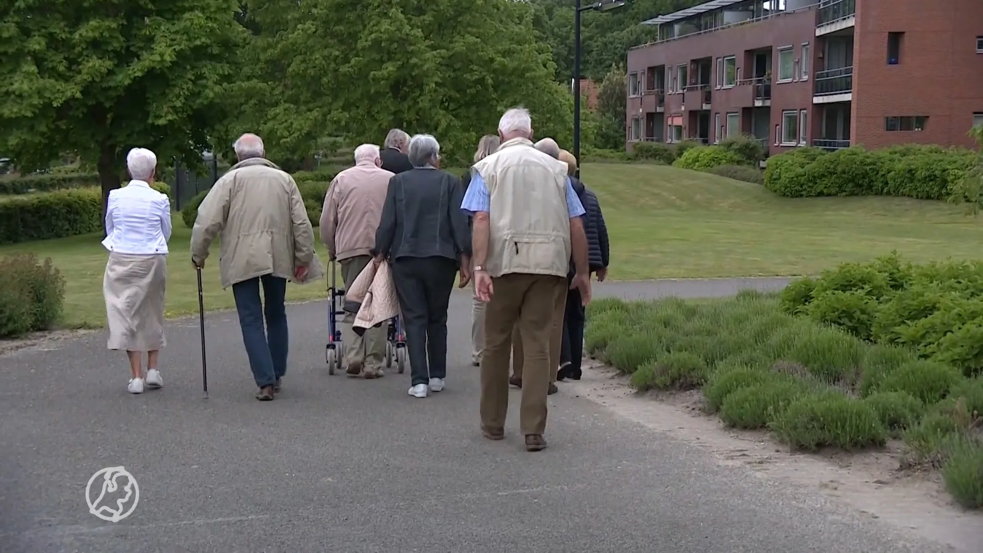 Echtgenoot doodgestoken Annie (78) bang nu buurman terugkeert
