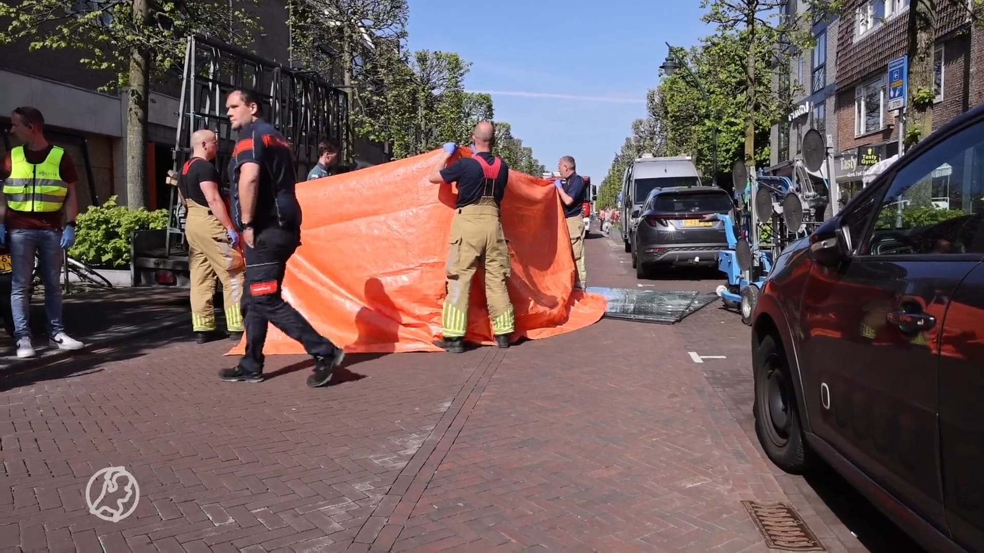 Persoon overleden na ongeval met etalageruit in drukke winkelstraat