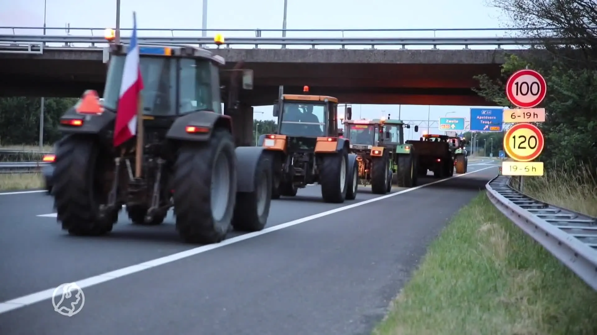 Tientallen trekkers op A50