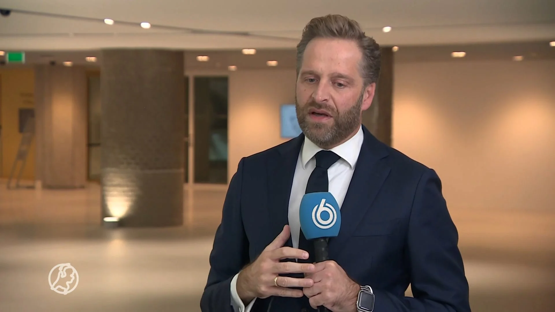 De Jonge: het raakt me dat coronaregels tot tweedeling leiden