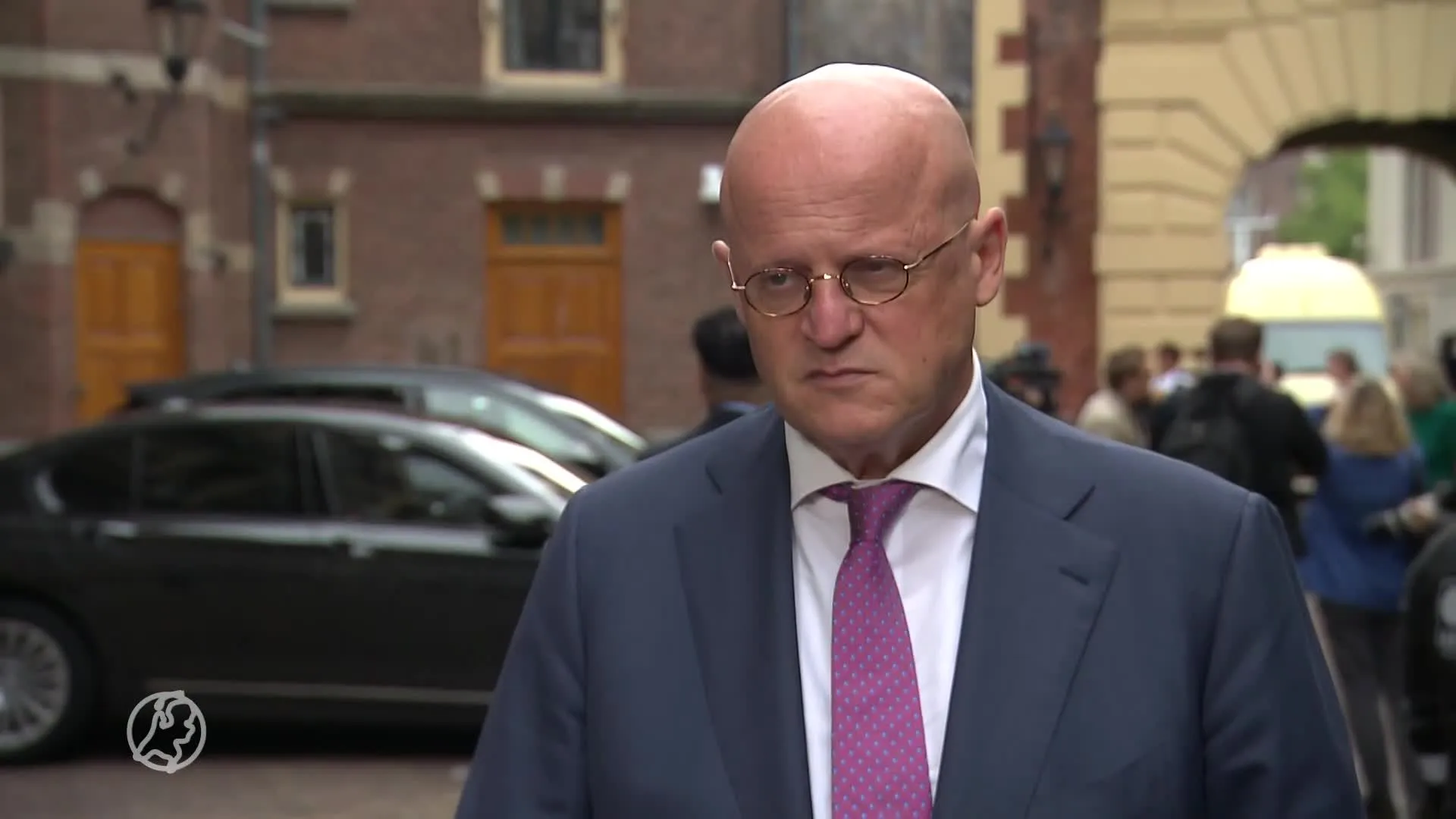 Minister Grapperhaus: horeca mag vanavond na 22.00 uur open b...