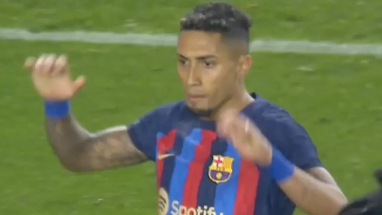 VIDEOGOAL: FC Barcelona - Manchester United 2-2 (Raphinha)