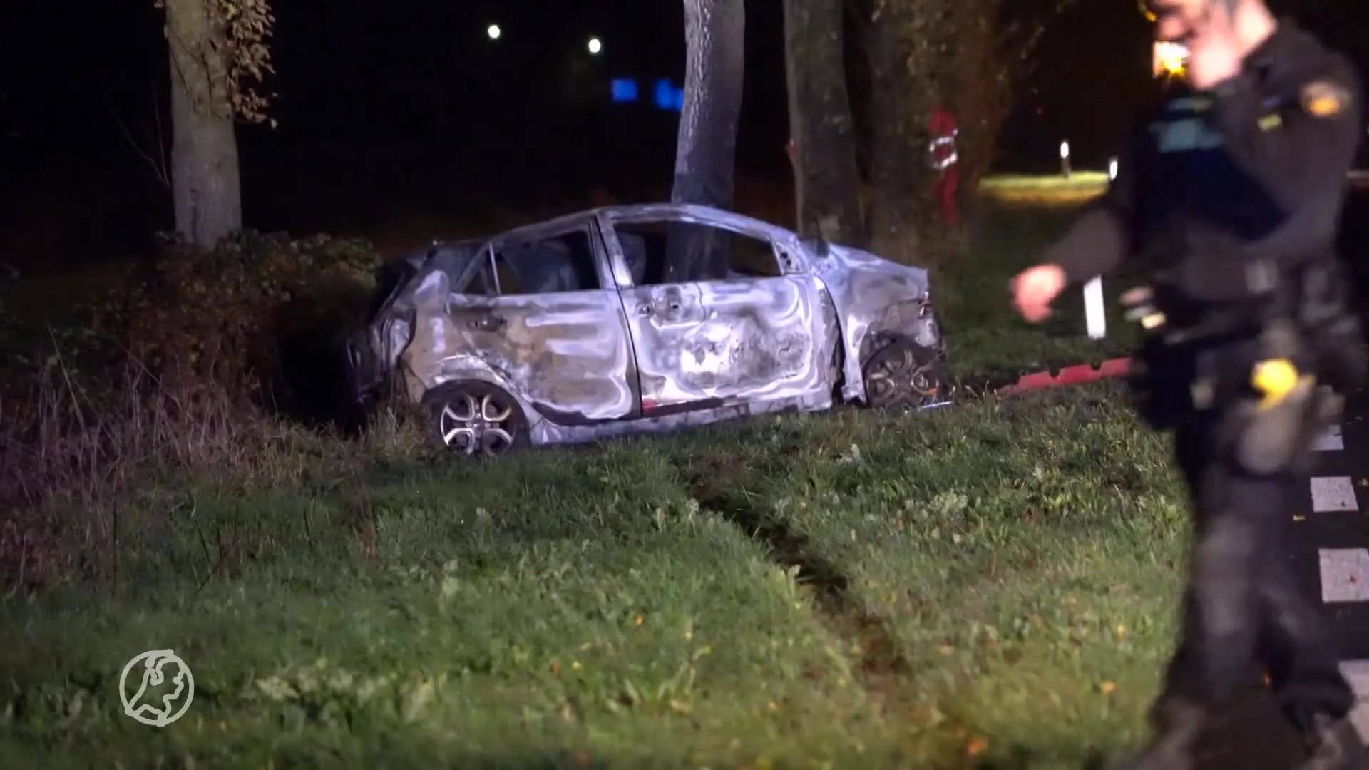 Man (18) overleden na botsing tegen boom in Stadskanaal