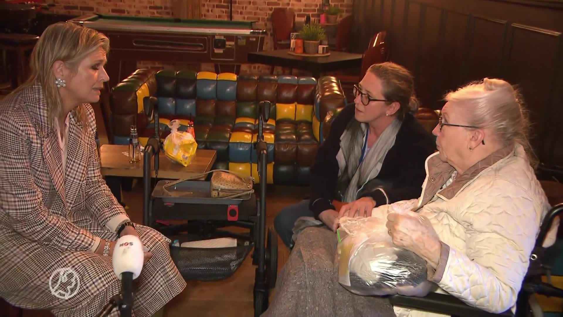 Koningspaar bezoekt door wateroverlast getroffen gebied Valkenburg