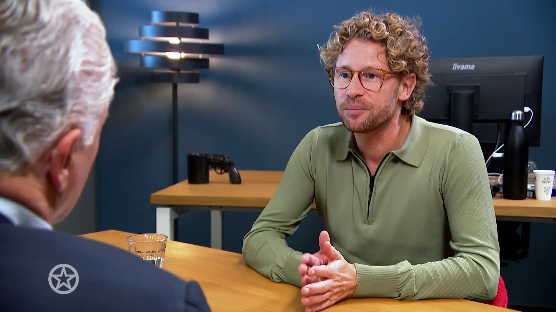 Hoe gaat de politie om met kritiek van de bevolking?