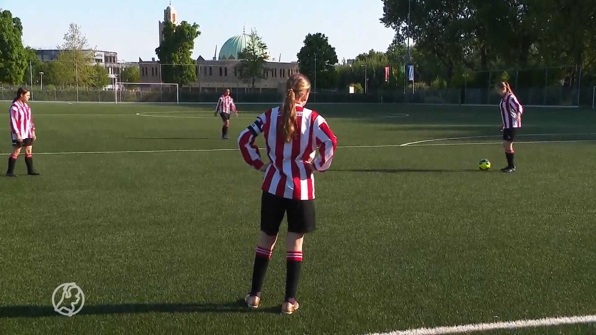 Steeds minder scheidsrechter door agressie op de voetbalvelden