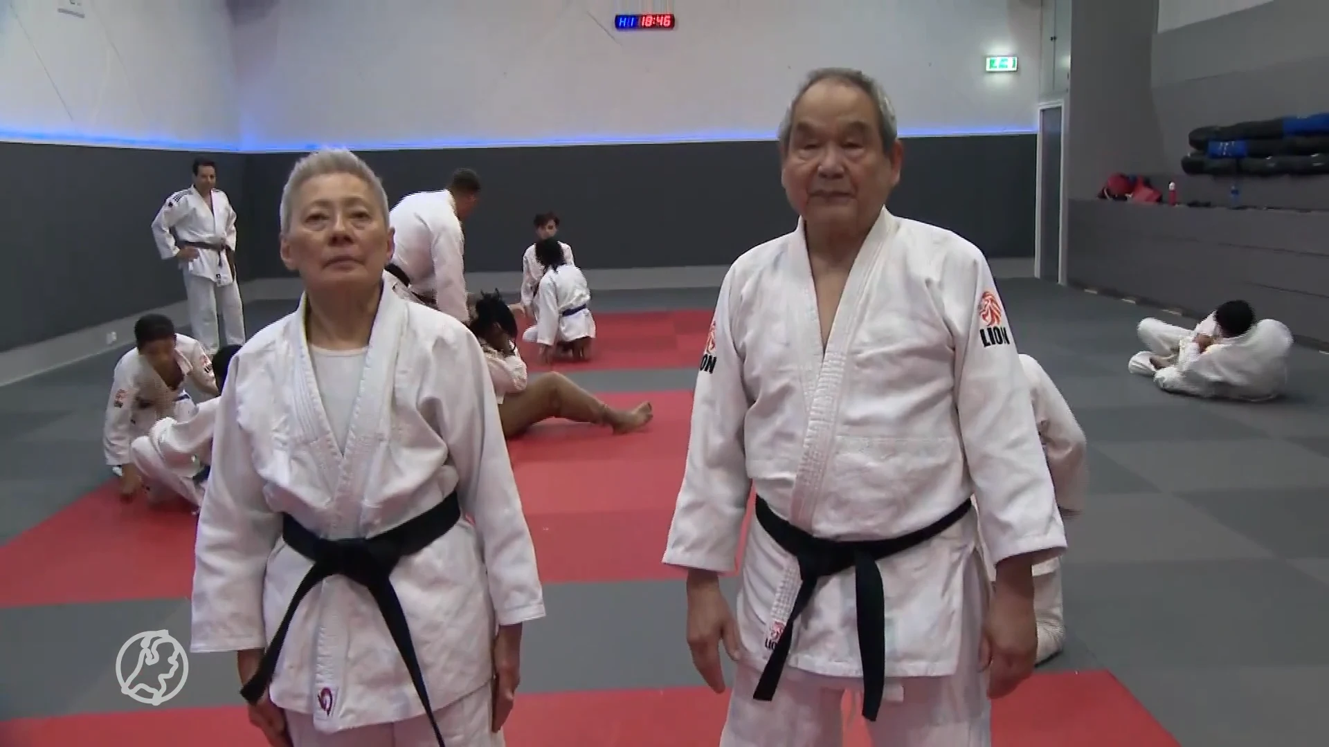 Zwarte band op hoge leeftijd