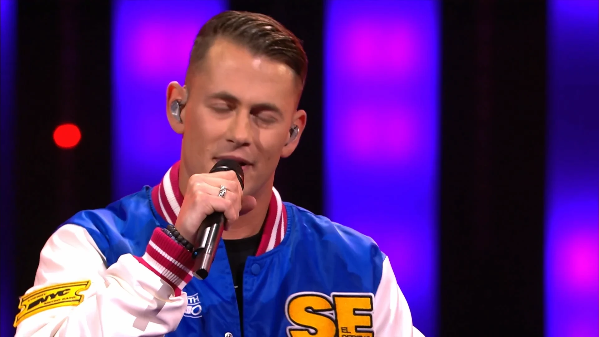 Menno - Somebody To Love