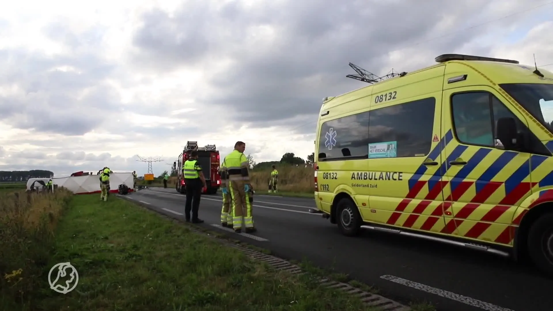 Bestuurder (29) komt om het leven bij frontale botsing met vrachtwagen in Gelderland