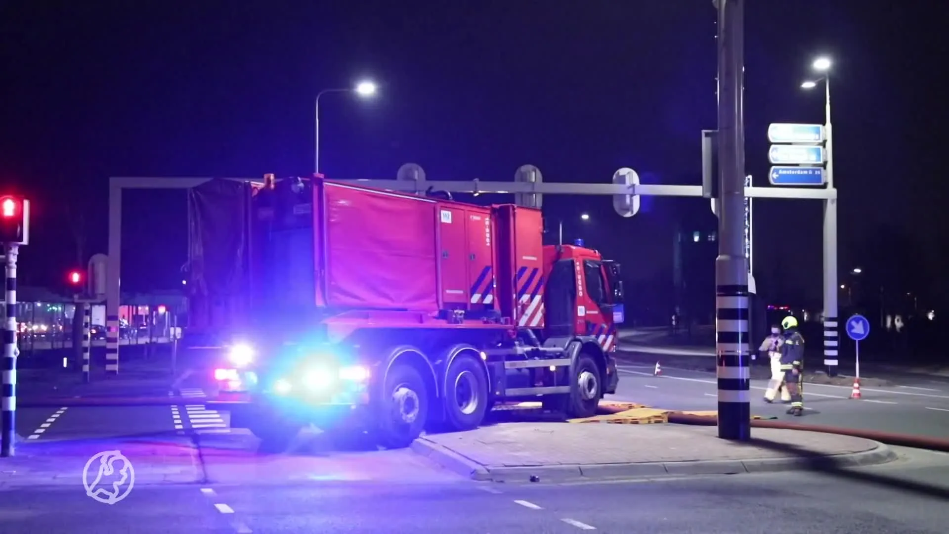 Zeer grote brand verwoest paintballcentrum in Hillegom