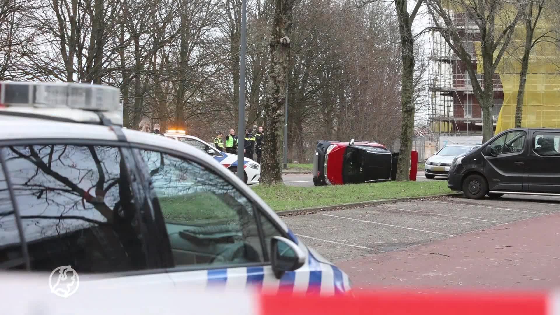 Politie lost schot bij verkeersruzie, man opgepakt voor opzettelijk inrijden op brommobiel