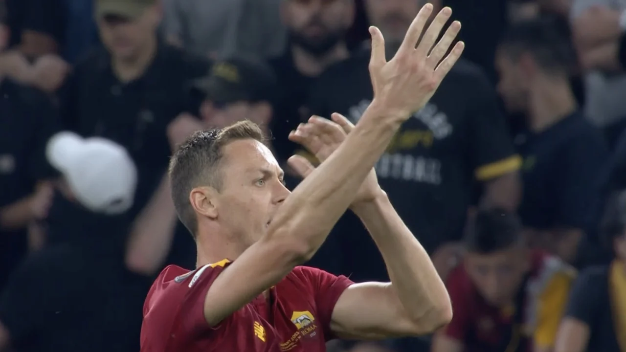 AS Roma krijgt geen strafschop na vermeende handsbal