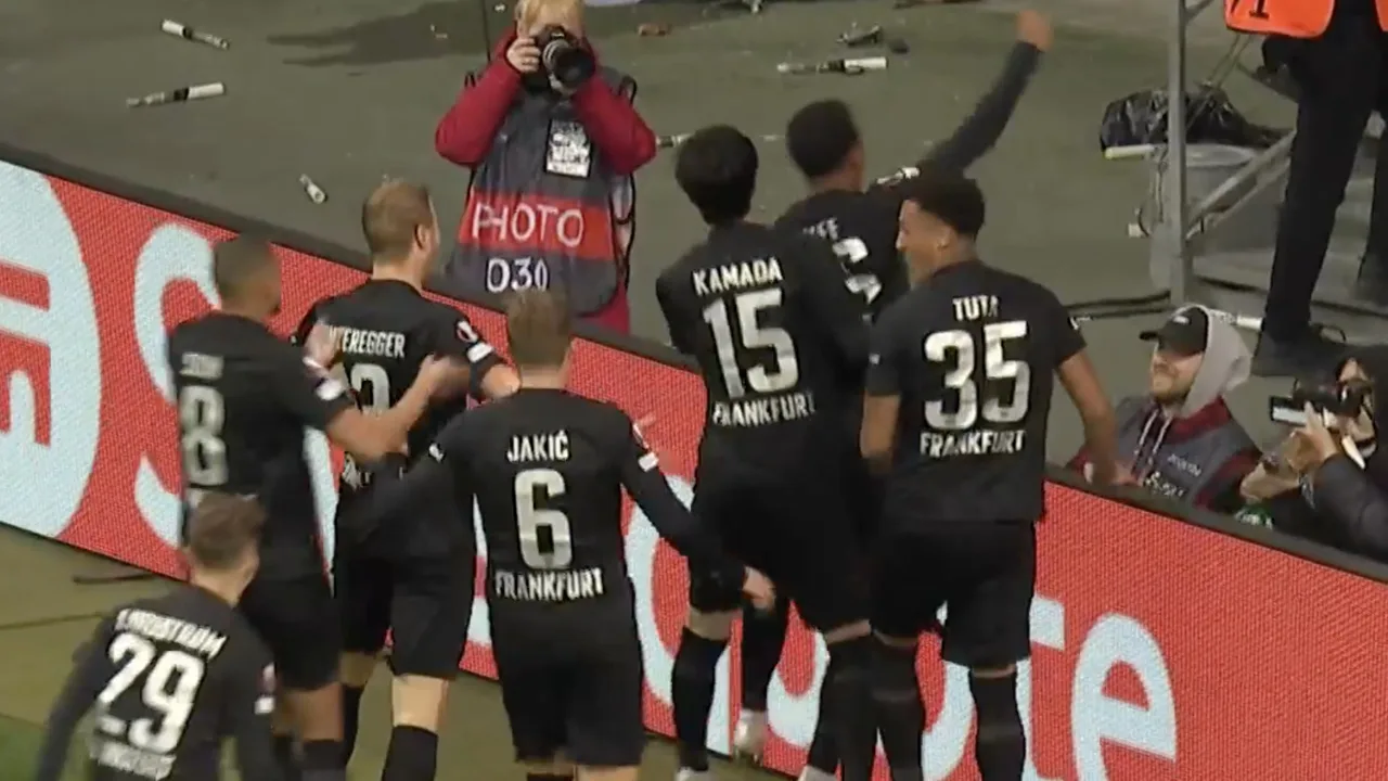 VIDEOGOAL: Eintracht Frankfurt - FC Barcelona 1-0 (Knauff)