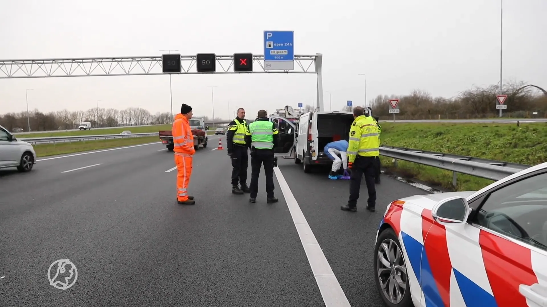 Politie weet al schietend ontvoerde jongen (15) te bevrijden uit busje