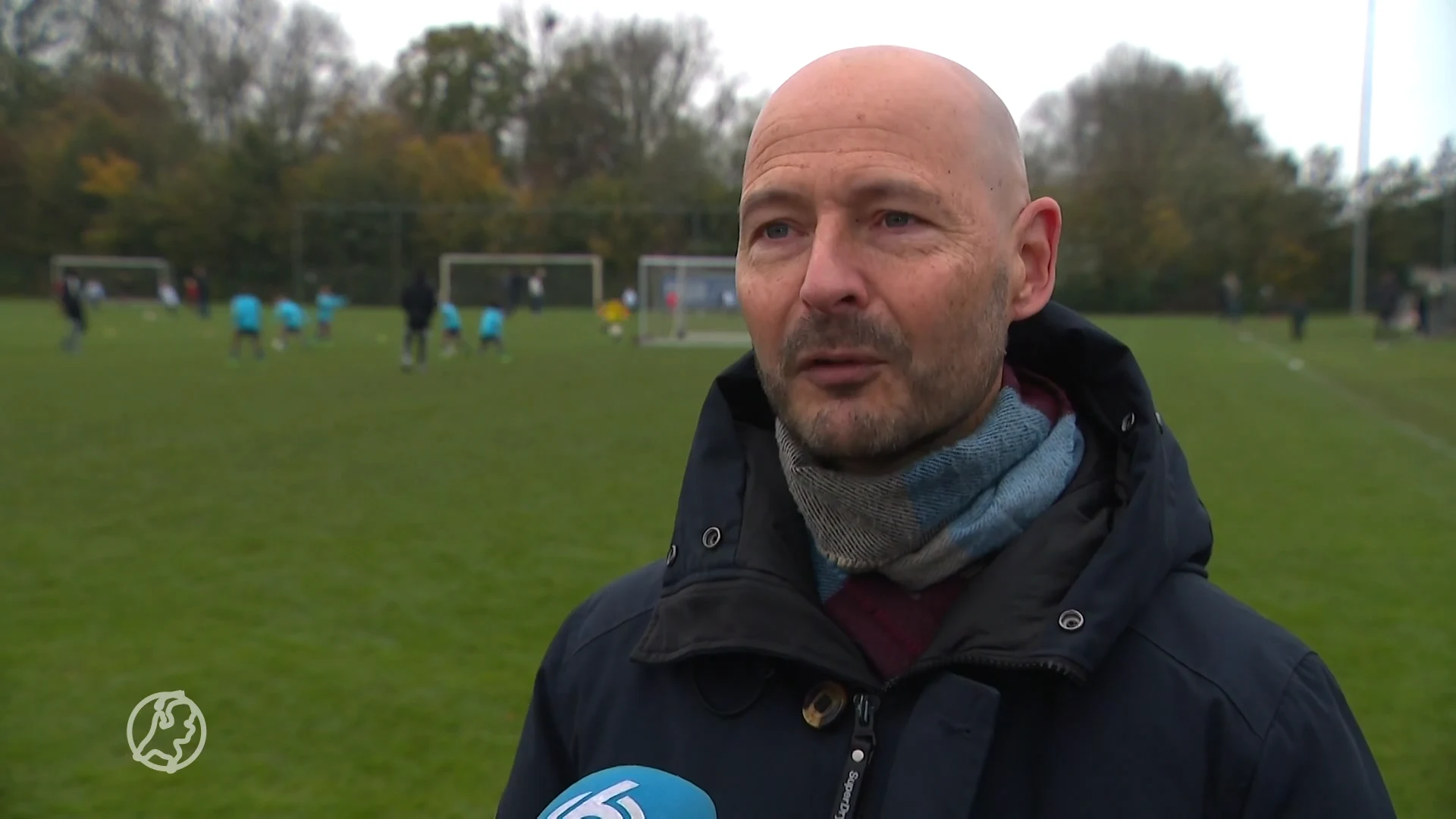 Scheidsrechter is er na al het geweld op het veld klaar mee: 'Mijn grens is bereikt'