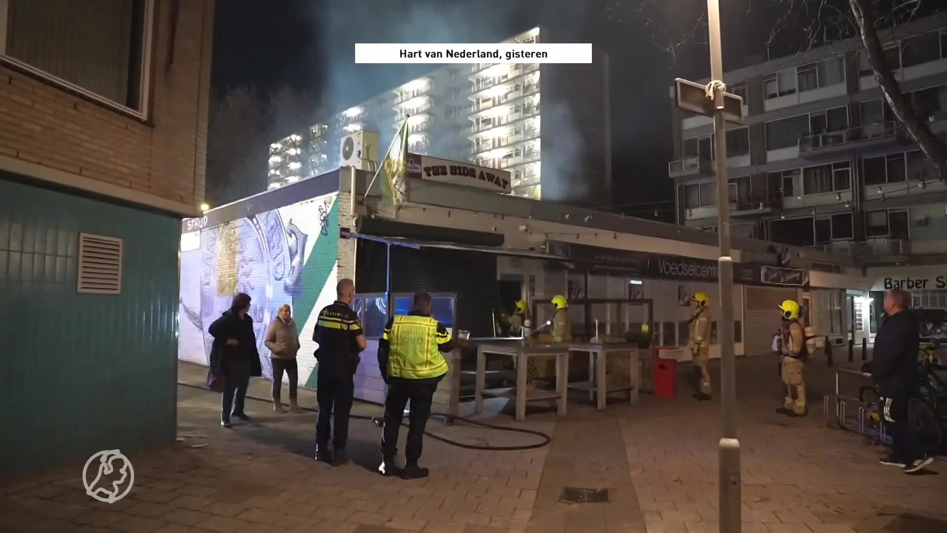 Vuurwerkbom ontploft bij Ajax-café in Amsterdam, 'Feyenoorder...