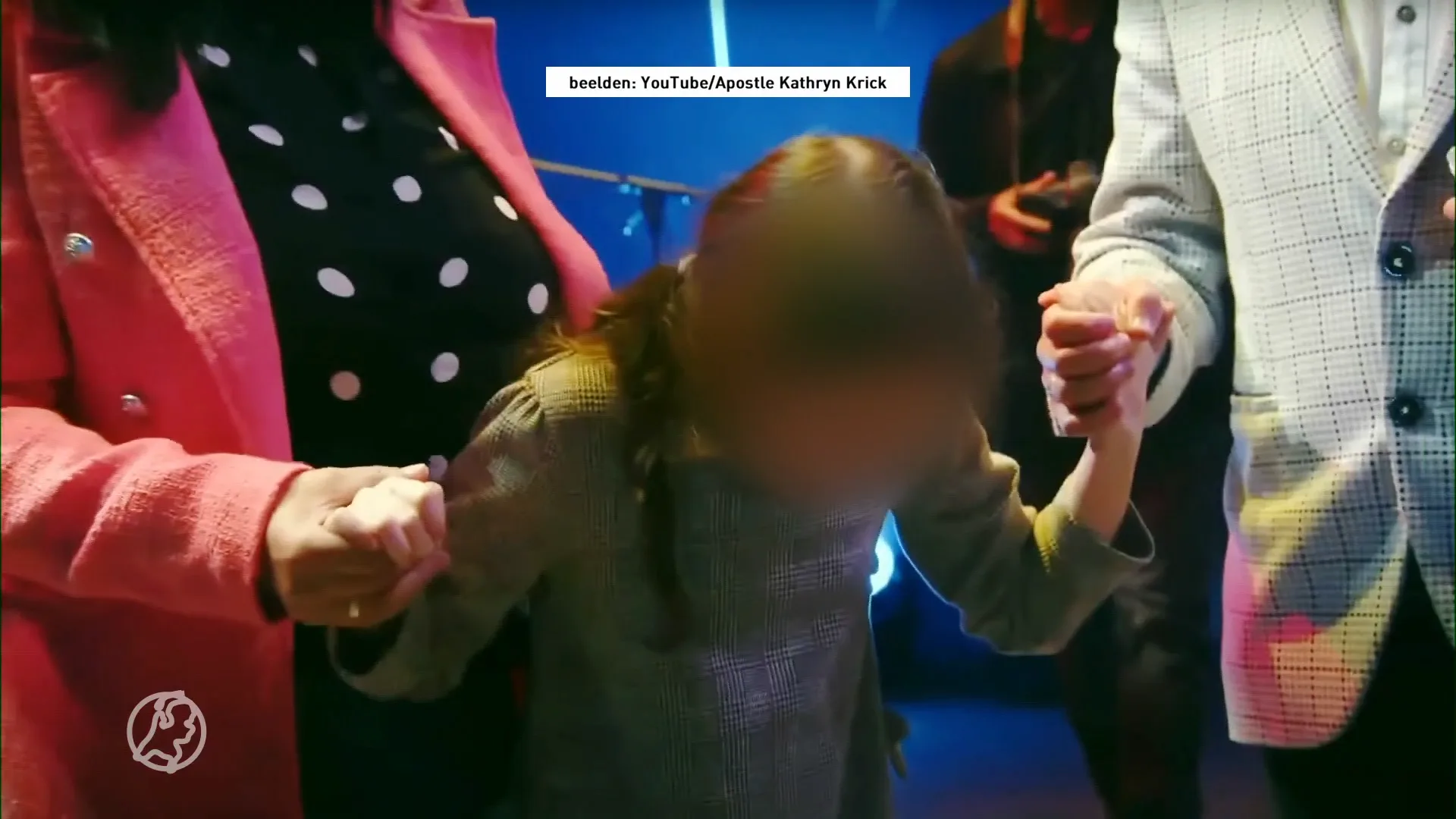 Ophef om 'gebedsgenezing' kinderen van autisme: 'Je gaat dat geloven als kind'