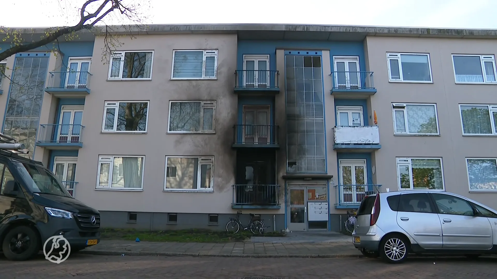 Bewoners schrikken midden in de nacht op van explosie in Haagse flat