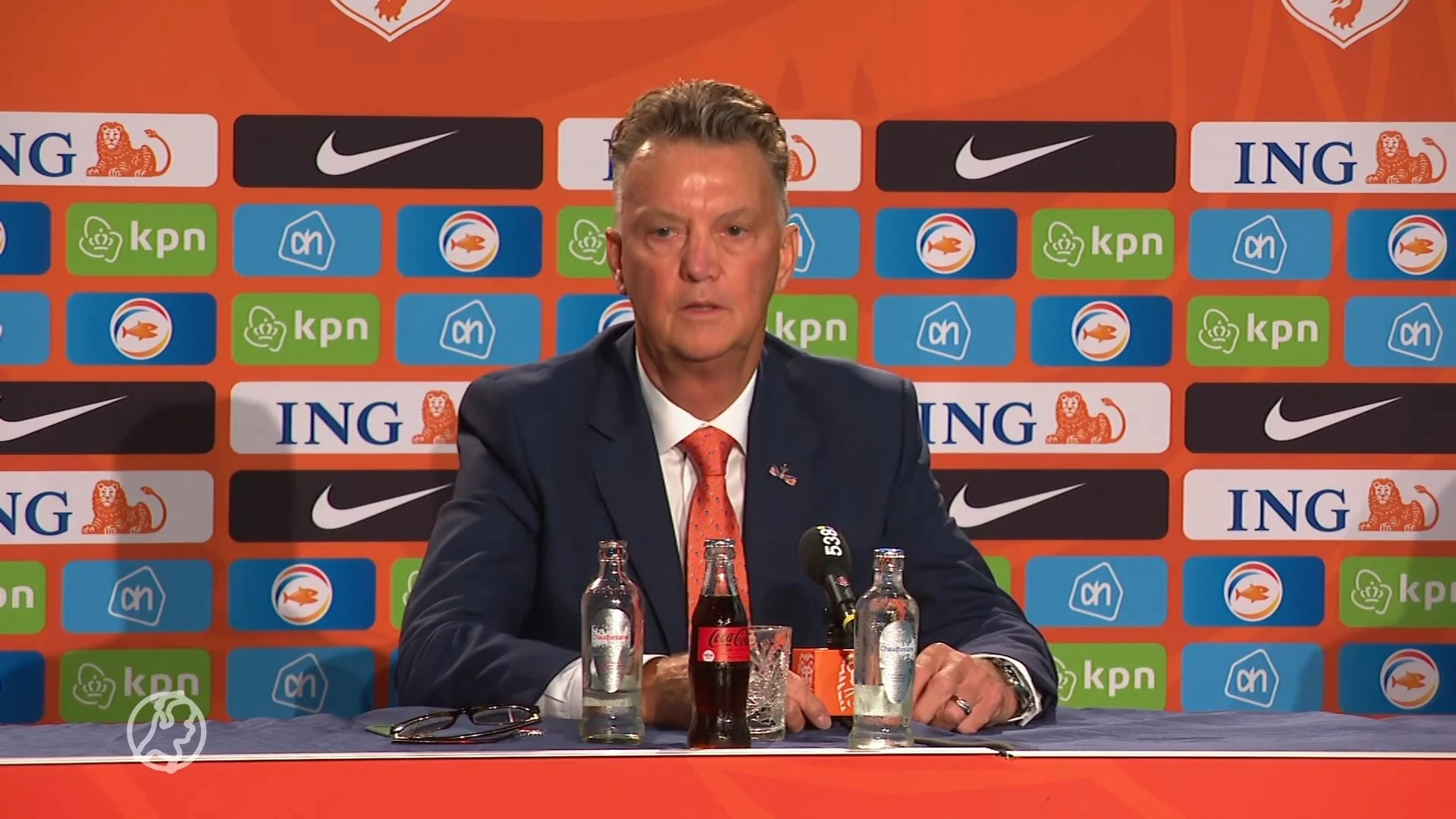 Eerste persconferentie Louis van Gaal als nieuwe bondscoach
