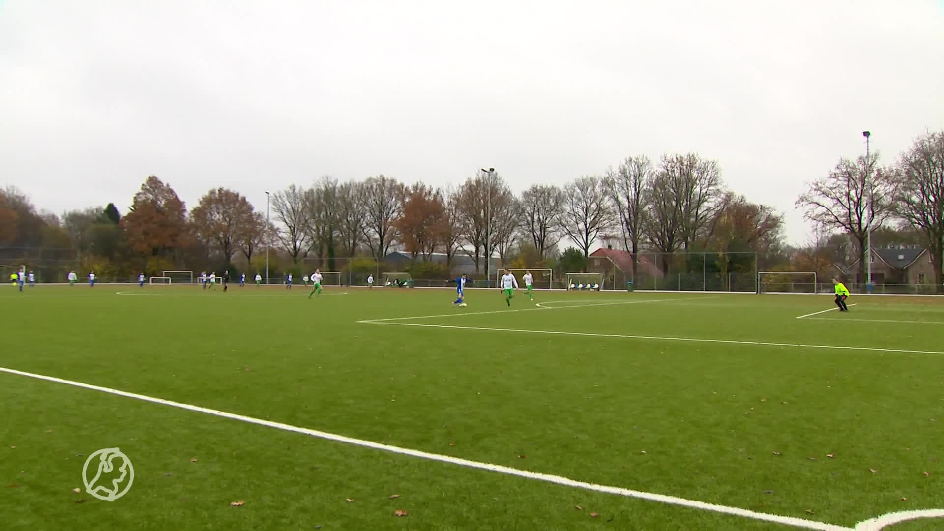 Sportschoenen amateurs mogelijk drie weken in de kast: 'Zonder trainen. geen wedstrijden'