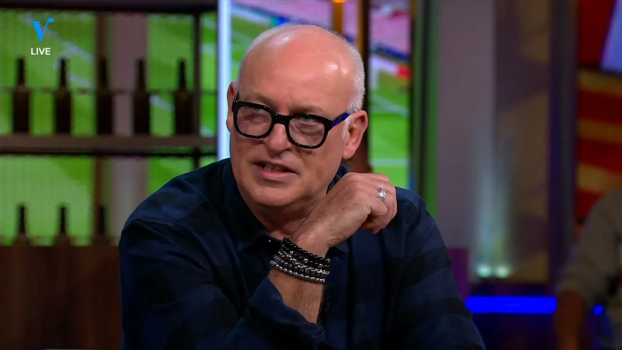 René ziet absurde beelden van Messi: ‘Wat hij nou loopt te do...