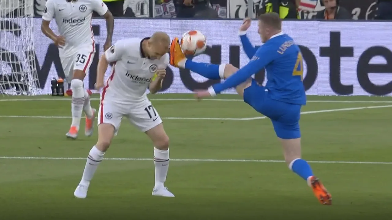 Fikse hoofdwond voor Rode na hoog been Lundstram