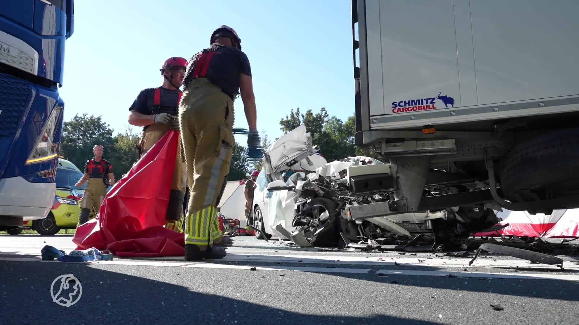 Bestuurster verongelukt op A59 bij Waspik