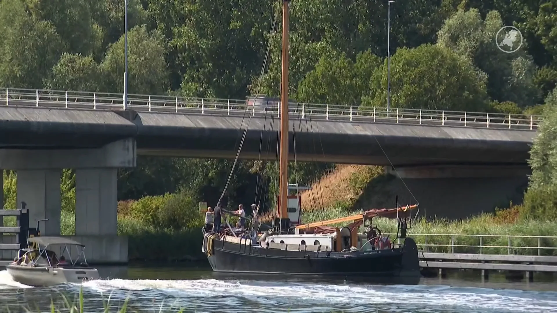 Watersportverenigingen stappen naar rechter om kapotte brug