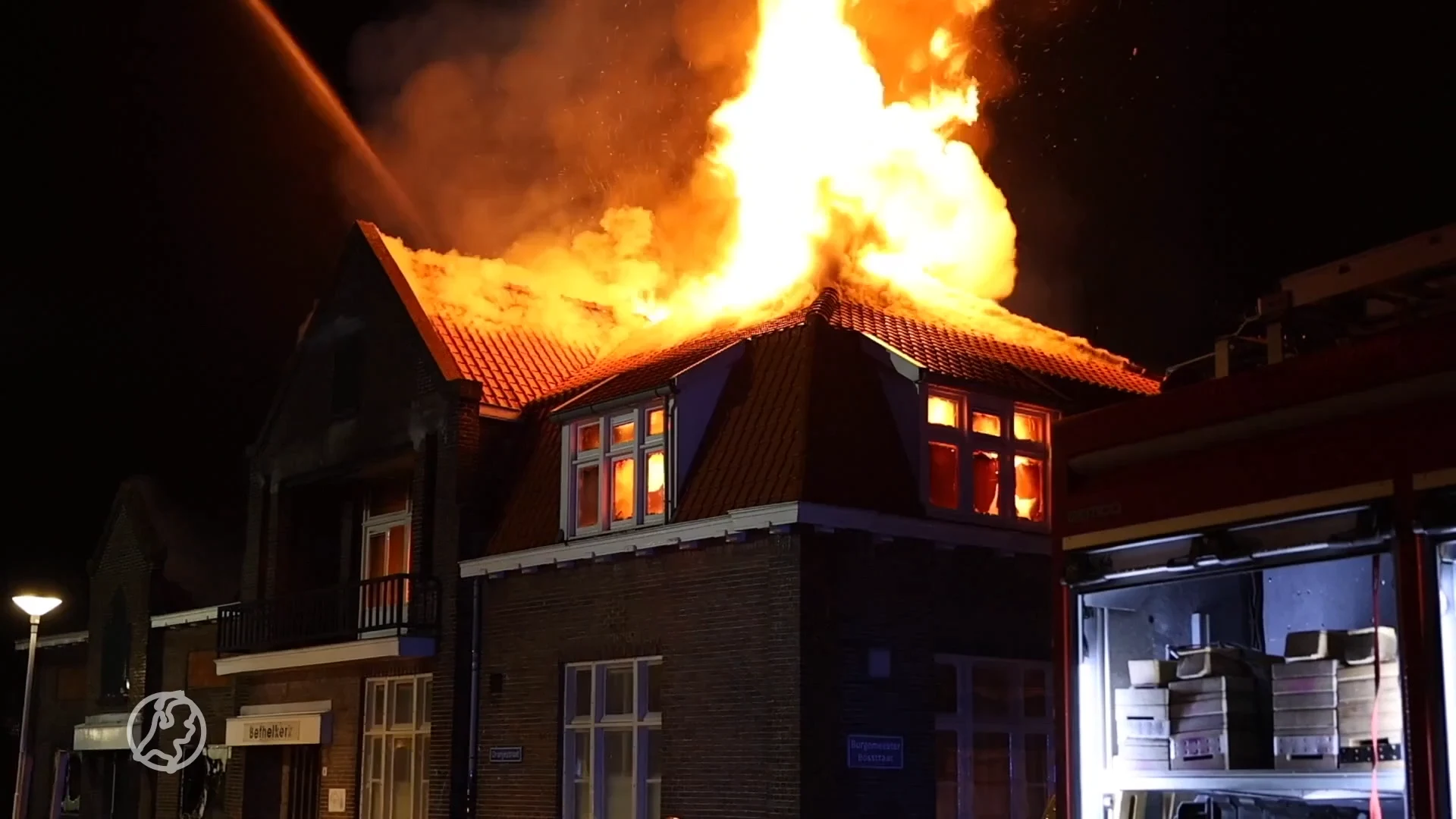 Man (36) opgepakt voor betrokkenheid bij brand in kerk Rotterdam