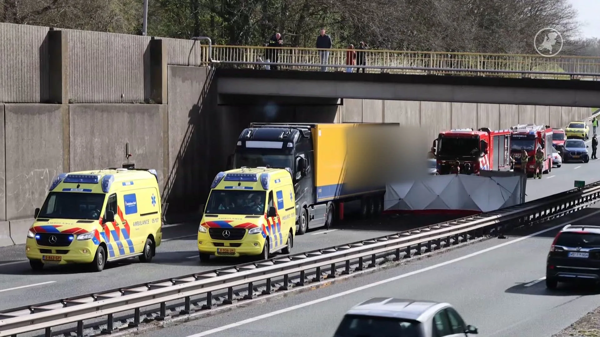 Dode door zwaar ongeval op A1 bij Hengelo