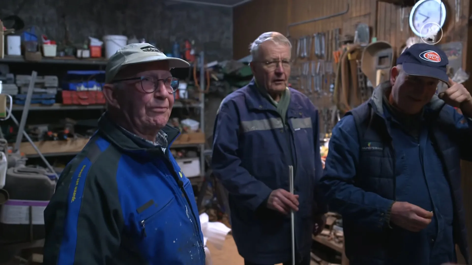 Laatste ronde: zes mannen bouwen allerlaatste carnavalswagen