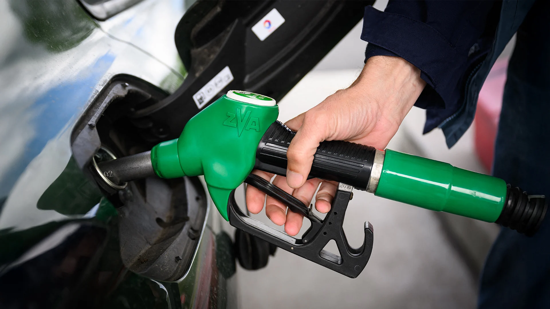 Daalt de benzineprijs ooit nog onder de 2 euro?