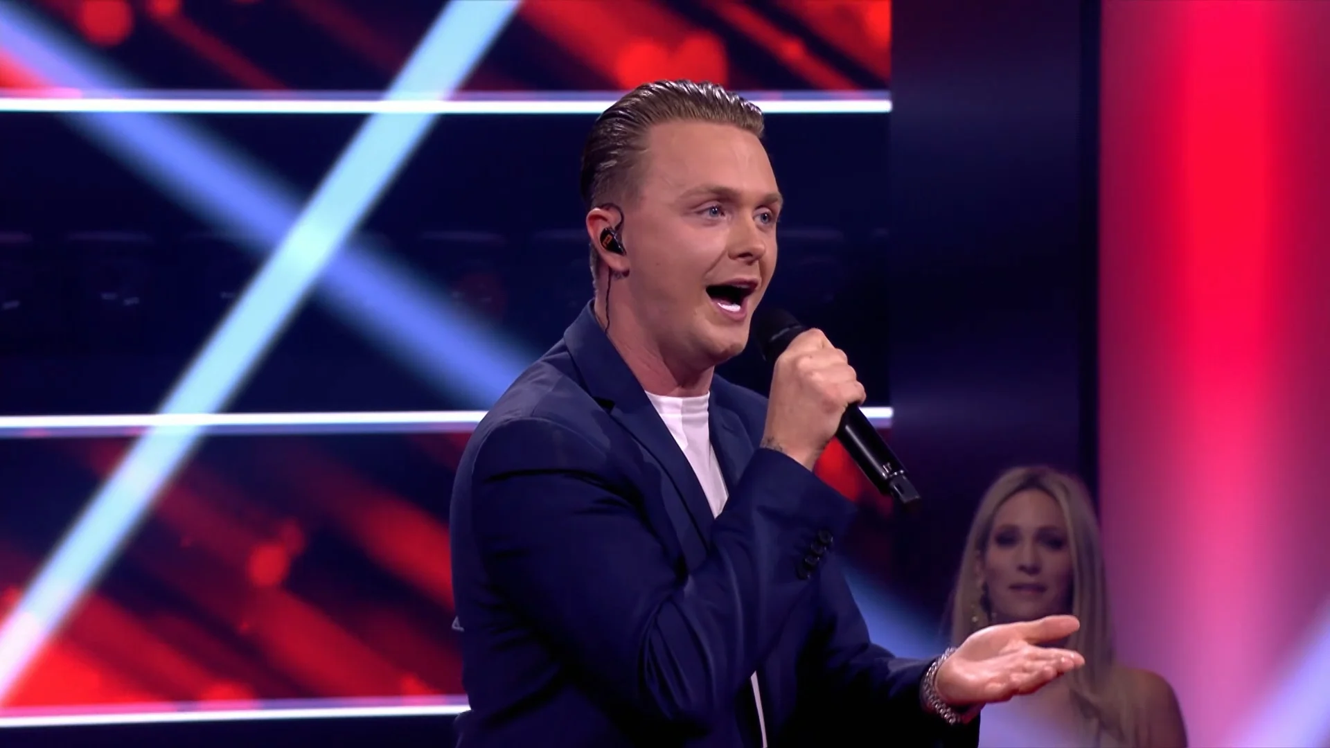 Duel Pascale vs Ray in The Winner Takes It All