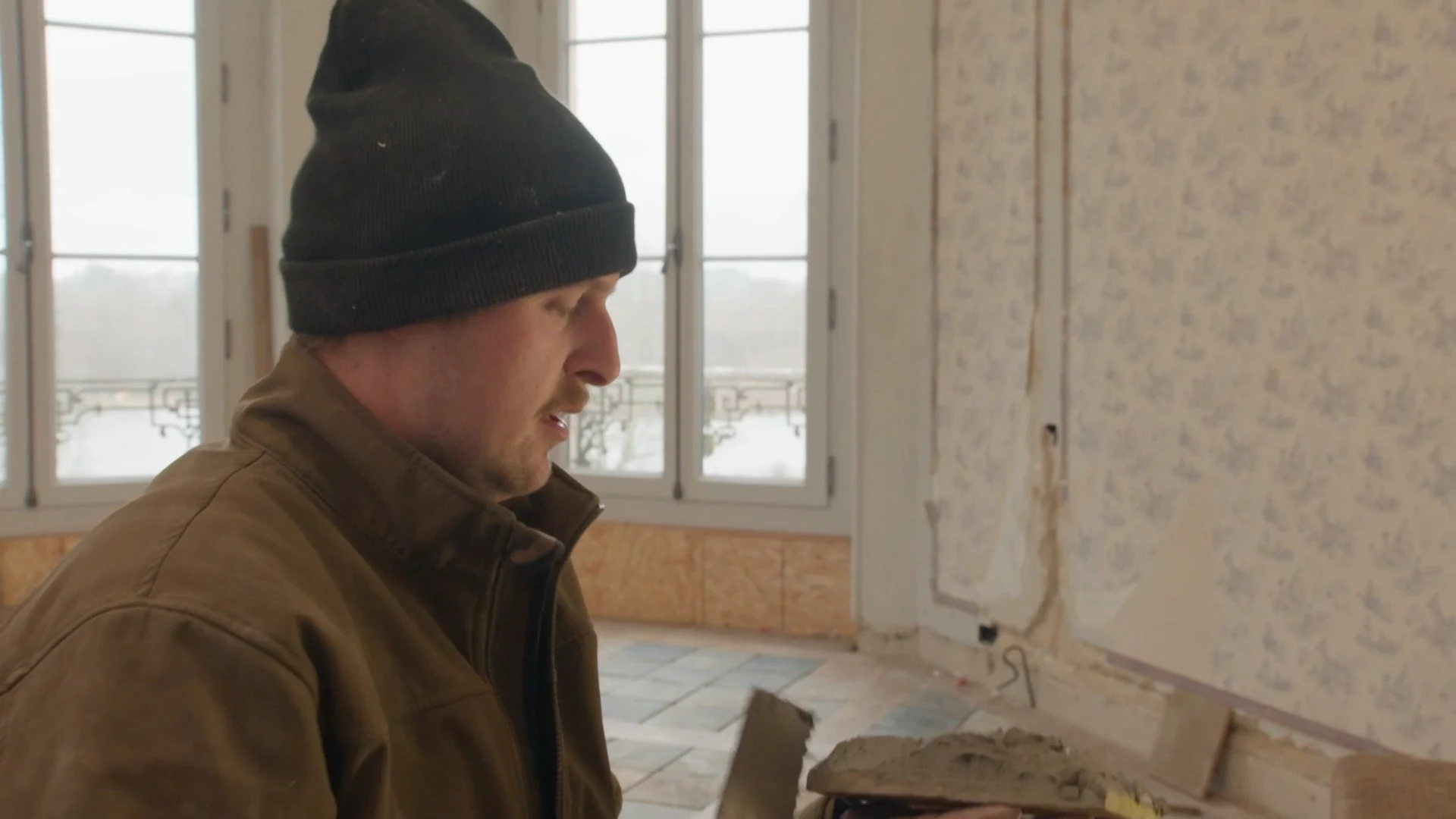 Harm gaat hard klussen met Harry