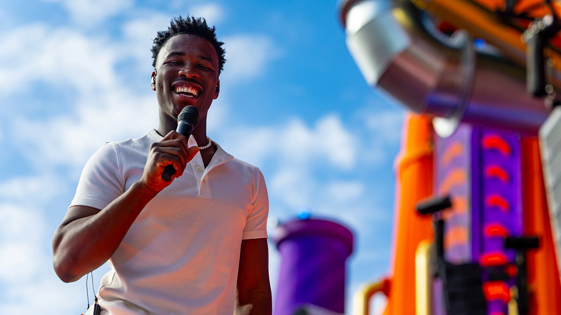 Claude bezorgt het Chasséveld een hele grote glimlach!