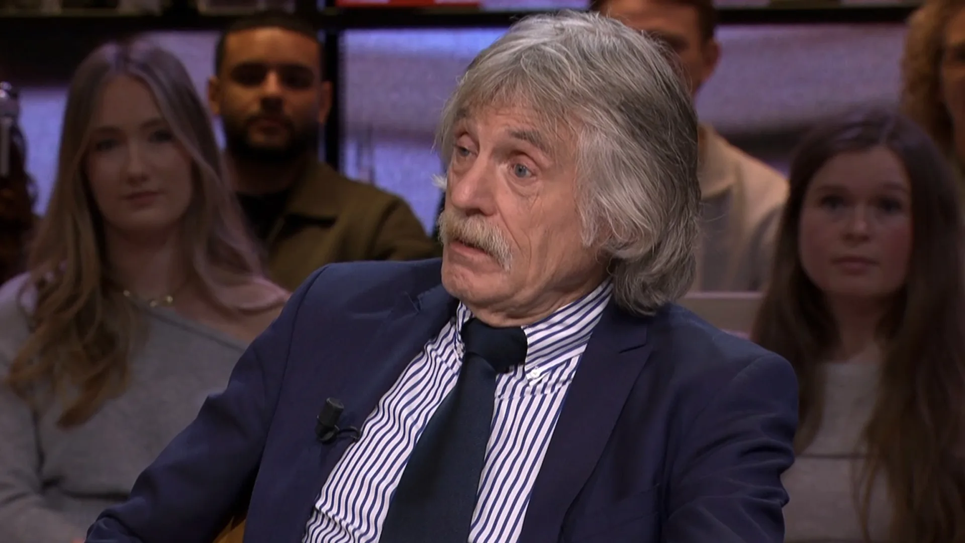 Johan Derksen concludeert: ‘Dat is de saaiste man van de Nederlandse tv!'