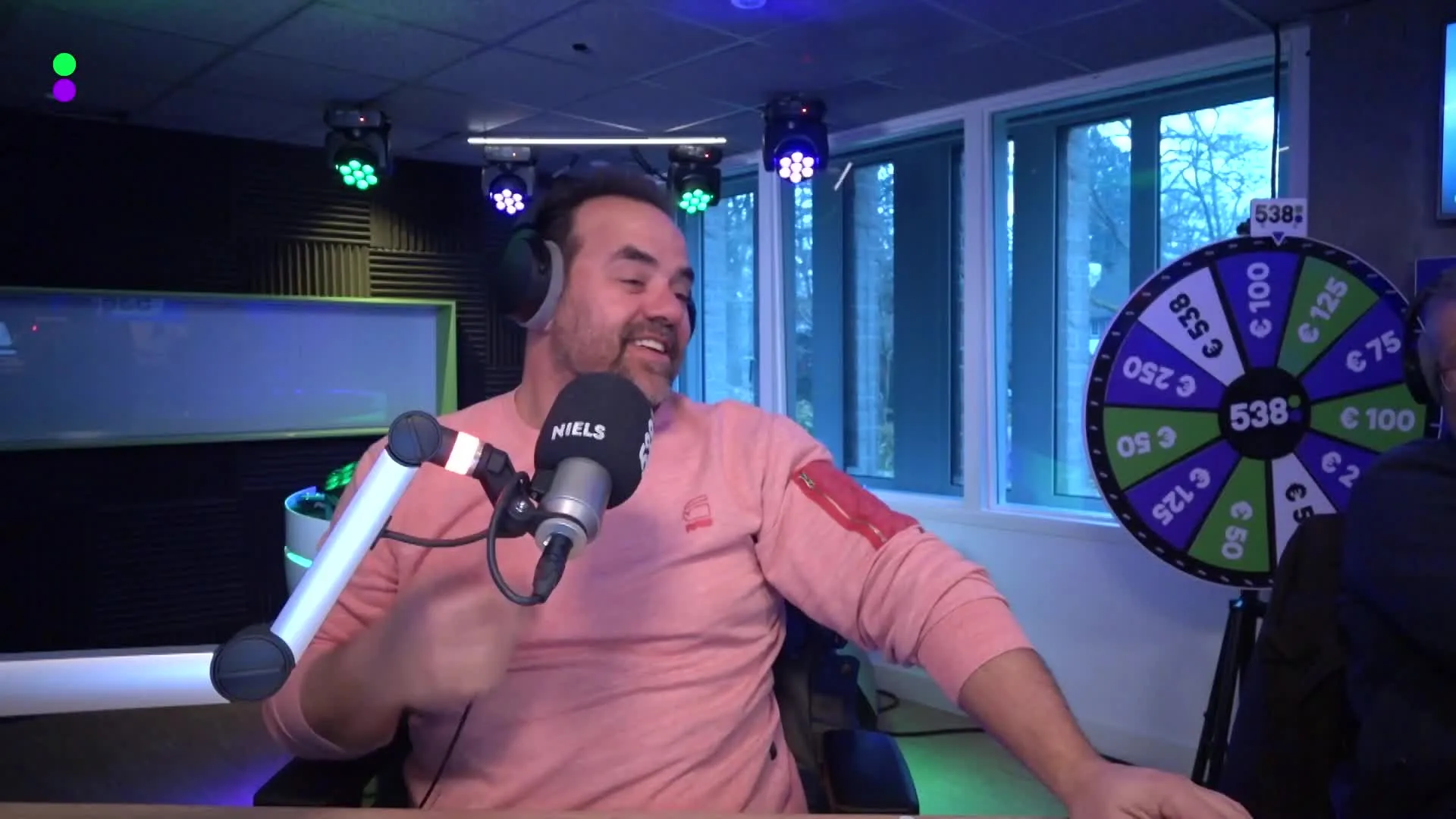 Arie uit de kroeg met een mop over een gigantische viagrabestelling!