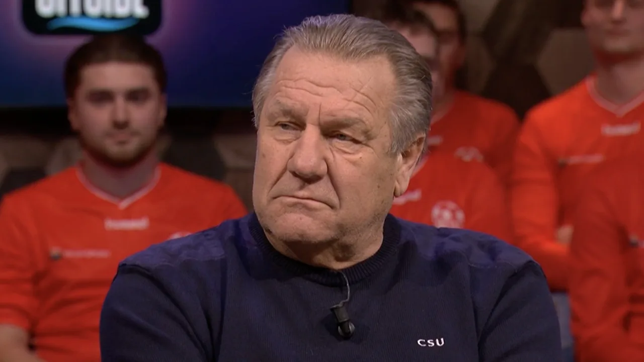 Jan vindt dat Ajax zich belachelijk maakt: 'Dit slaat natuurlijk helemaal nergens op!'