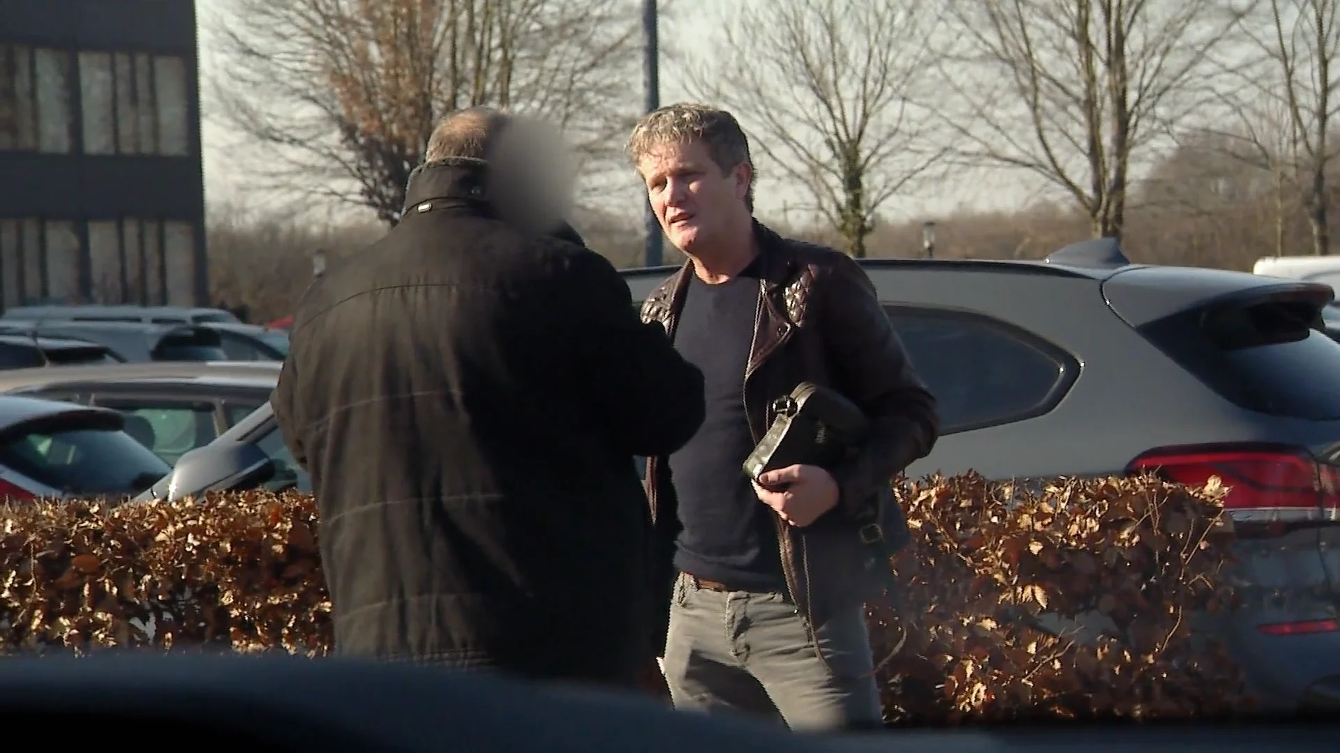 Alberto Stegeman confronteert boekhouder die tonnen steelt van ernstig zieke Mariëlle