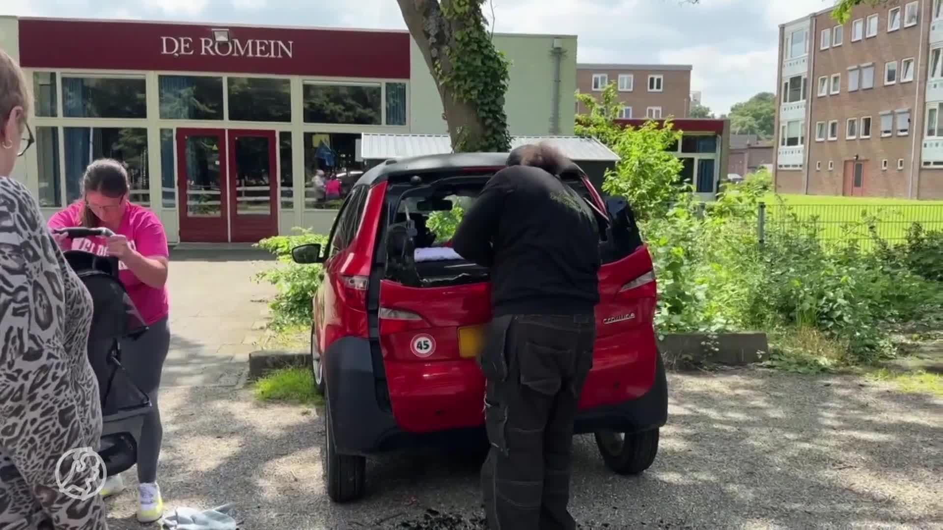 Vrouw krijgt schrik van haar leven: brommobiel ontploft bij starten van voertuig