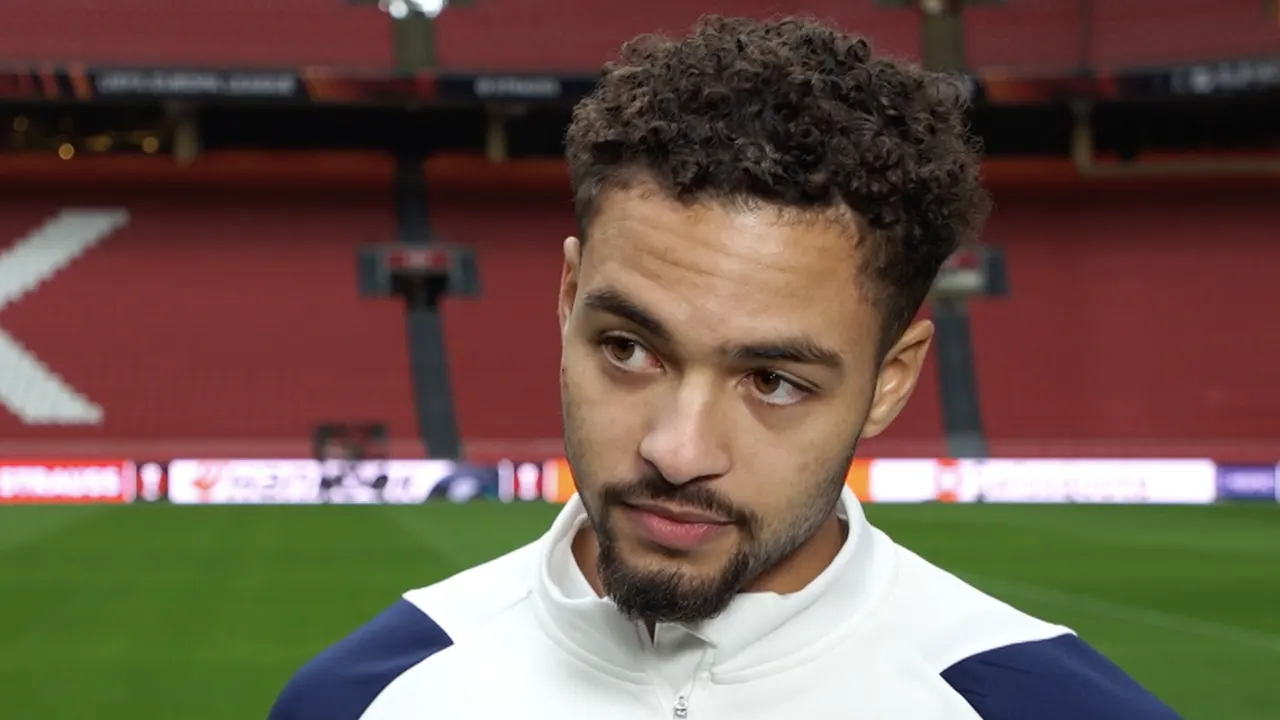 Rensch over Conference League: 'Niet vergeten waar we vandaan komen'