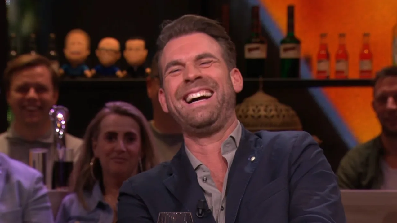 Rutger Castricum kruipt in de huid van afwezige Johan: ‘Trutten!’
