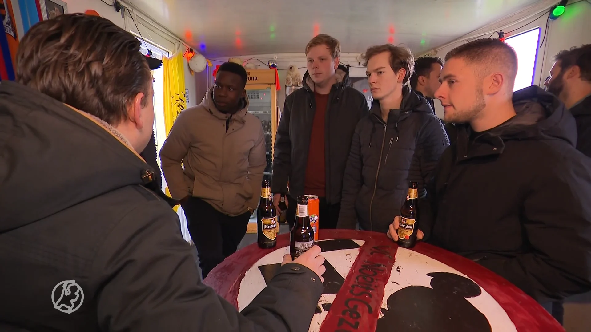 Schreeuw tegen zinloos geweld: vrienden kijken met documentaire terug op dood Guus (21)