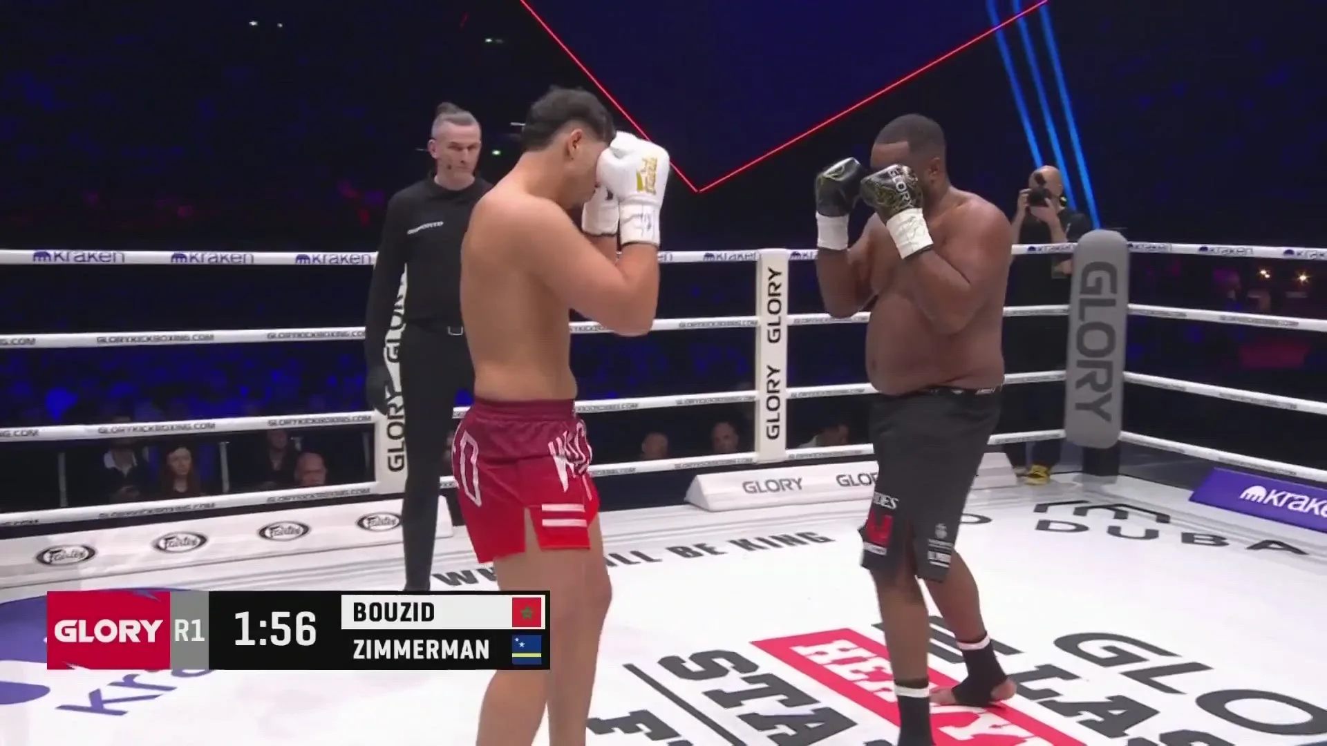 Errol Zimmerman slaat Anis Bouzid neer in ronde 1!