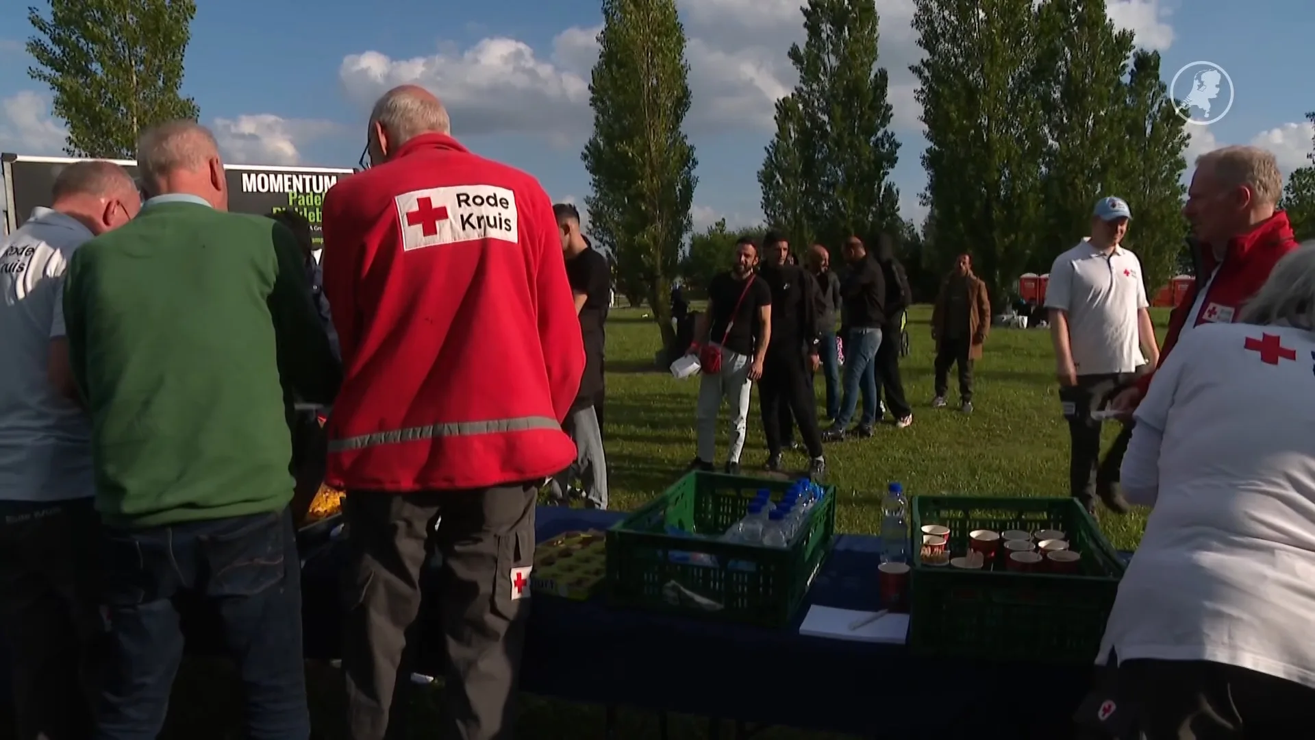 Opstootjes voor opvang Ter Apel op eerste avond zonder Rode Kruis