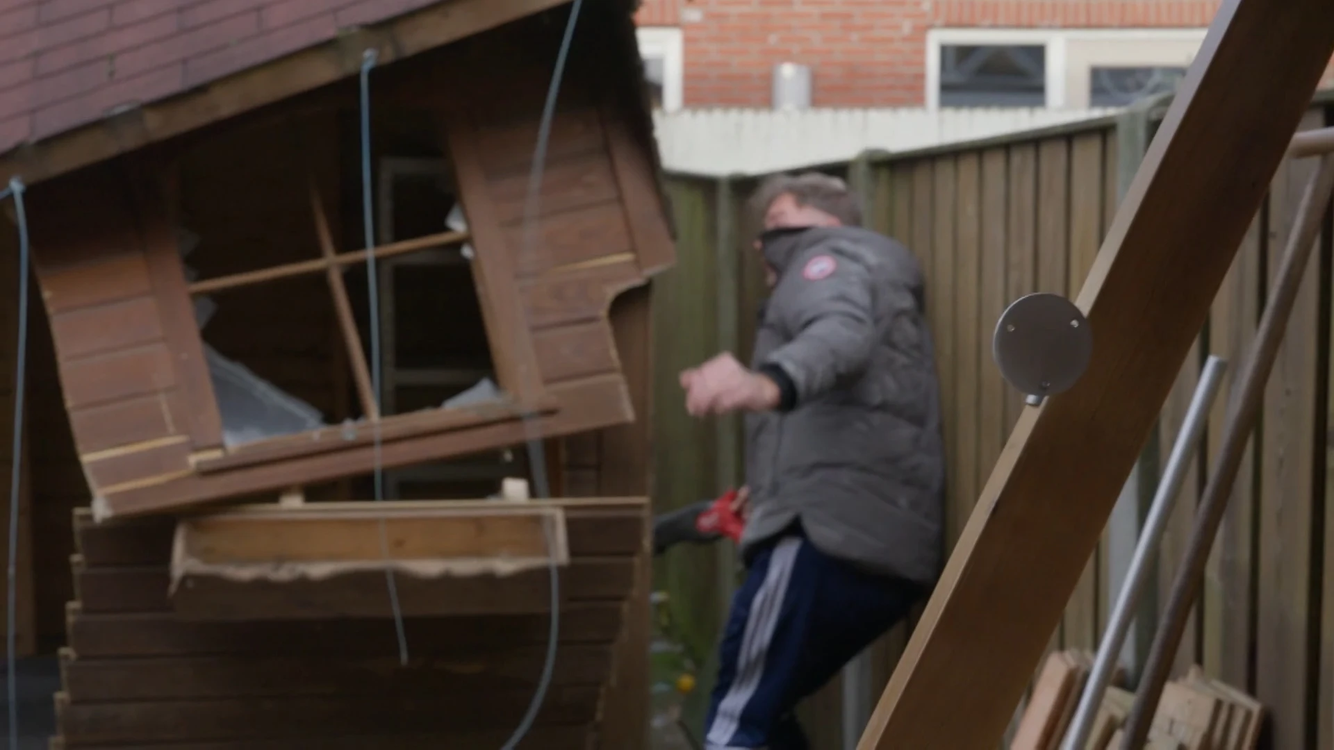 Sloopactie loopt bijna mis bij Ap en Teun