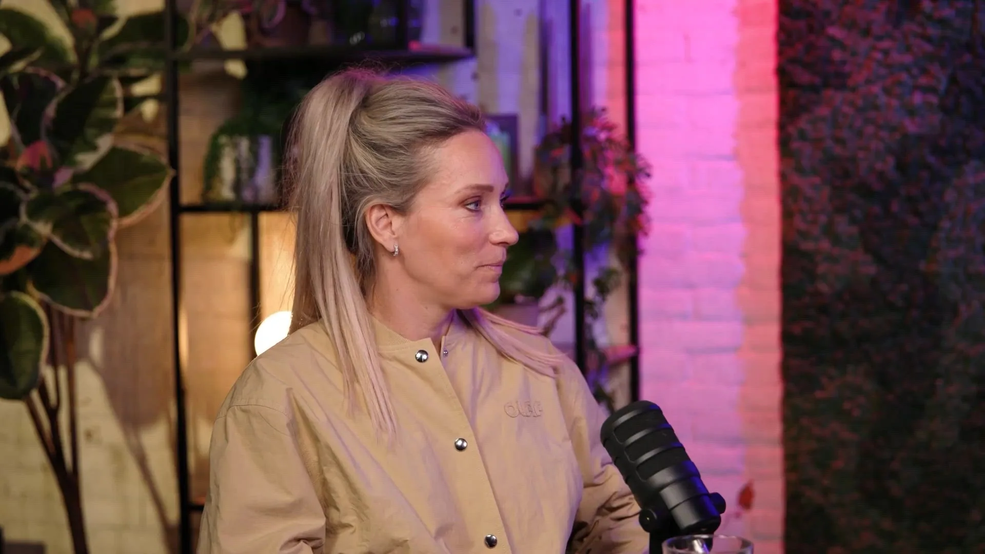 Bijzondere locatie voor opnames Hélène Hendriks: 'Alles ademde daar seks'