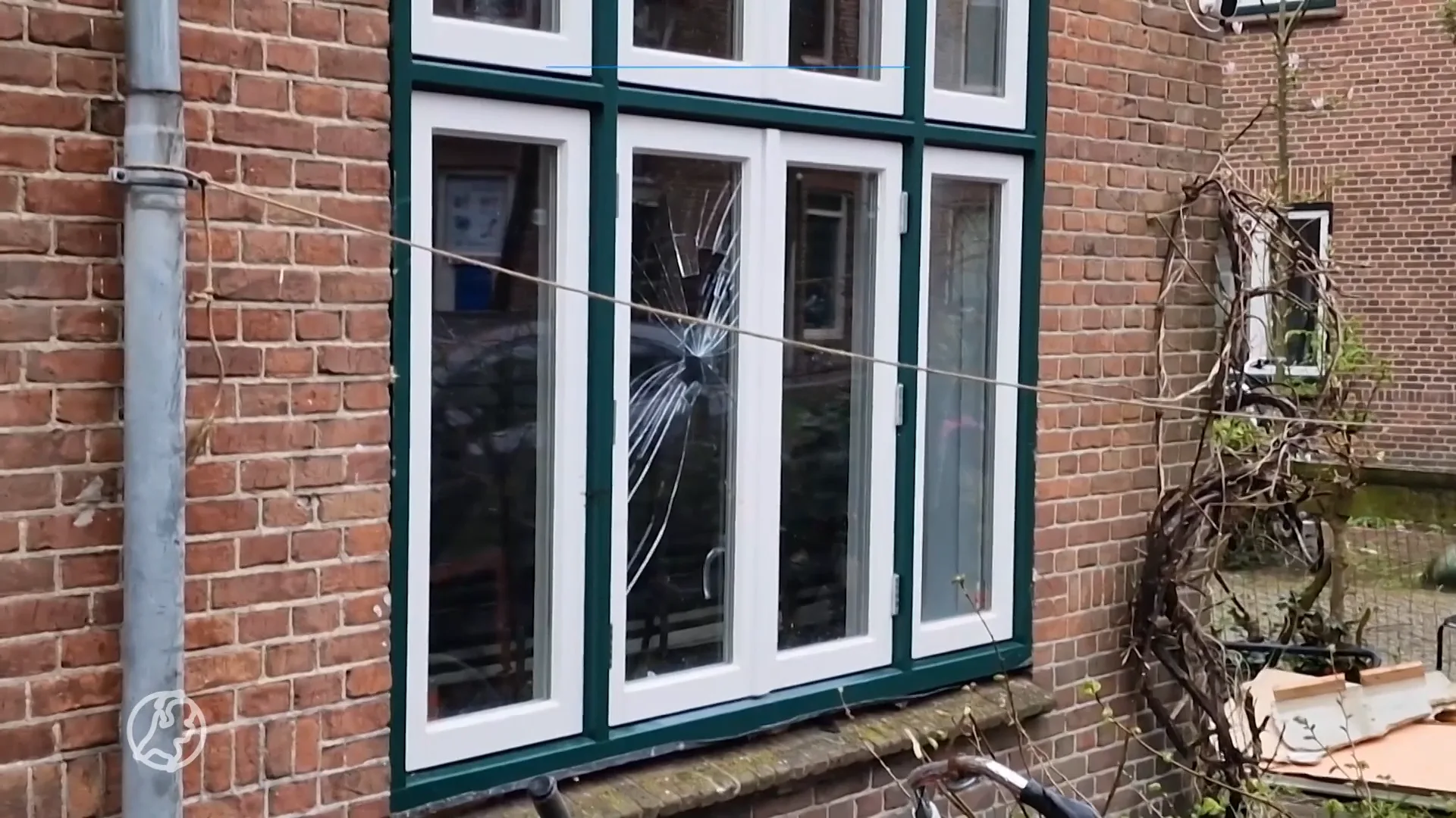 Explosie bij woning in Amsterdam-Noord na poging beschieting