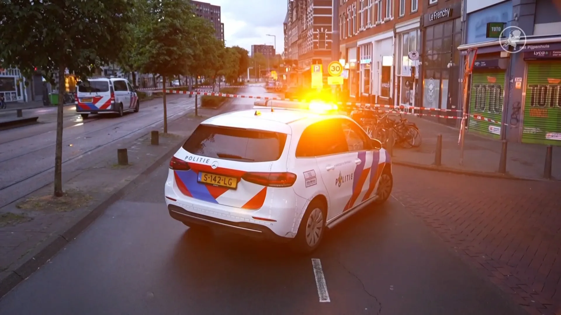 Rotterdamse kapper meerdere keren beschoten