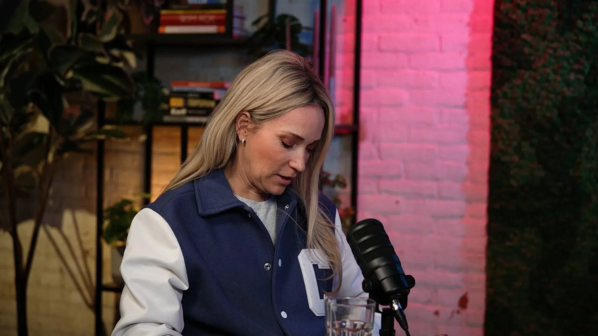 Hélène Hendriks's avontuur met voormalig voetbalcoach: 'Dacht dat ik dood was'